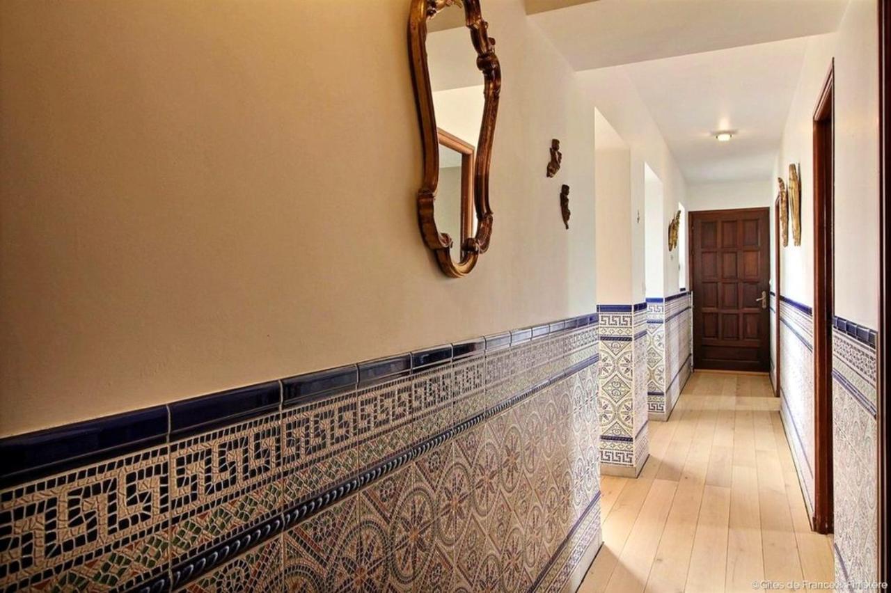 Maison Spacieuse A Plougonven Avec Jacuzzi Et Jardin ภายนอก รูปภาพ